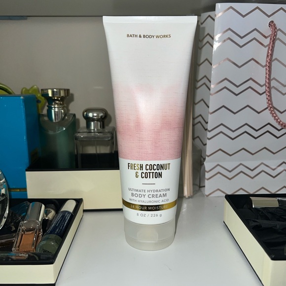 Bath & Body Works Bundle!! - Picture 11 of 14